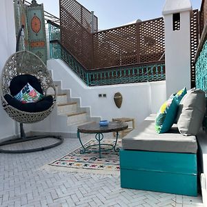 Riad Amazing Amazigh Avec Jacuzzi Petit Dejeuner Compris Avec Aussi Chambres Familiales Pres De La Place Jemaa El Fna